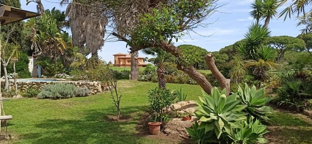 5 soverom Villa til salgs i Novo Sancti Petri, Chiclana de la Frontera med svømmebasseng garasje - € 1 332 500 (Ref: 6795466)