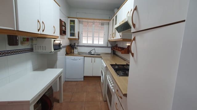 3 slaapkamer Villa voor vakantieverhuur in Chiclana de la Frontera - € 850 (Ref: 6824673)