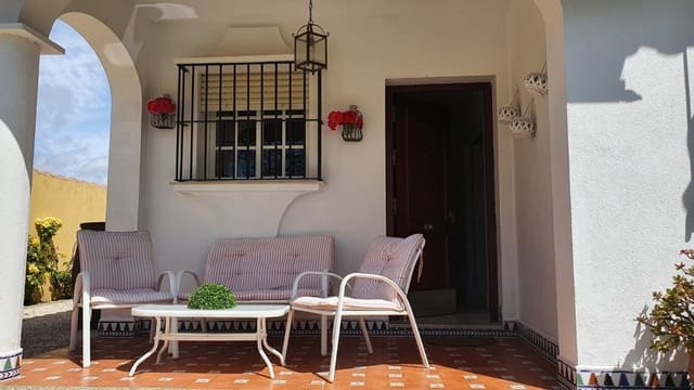 3 slaapkamer Villa voor vakantieverhuur in Chiclana de la Frontera - € 850 (Ref: 6824673)