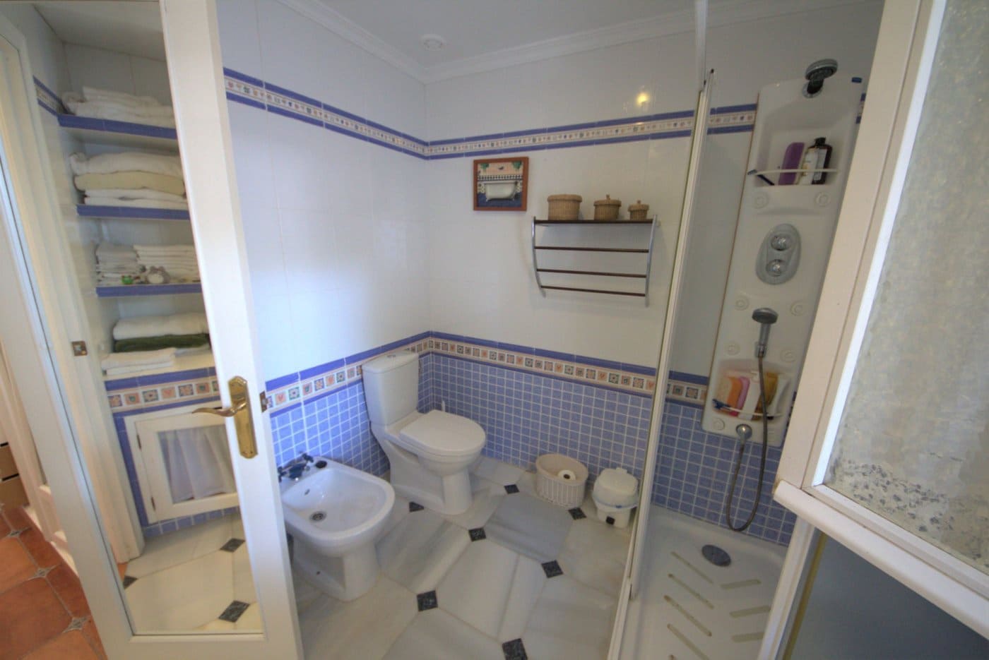 5 soverom Villa til salgs i Chiclana de la Frontera med svømmebasseng garasje - € 825 000 (Ref: 6932812)