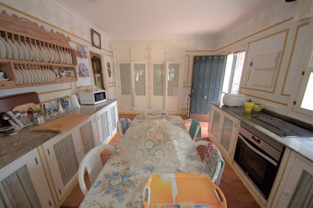 5 bedroom Villa for sale in Chiclana de la Frontera with pool garage - € 825,000 (Ref: 6932812)