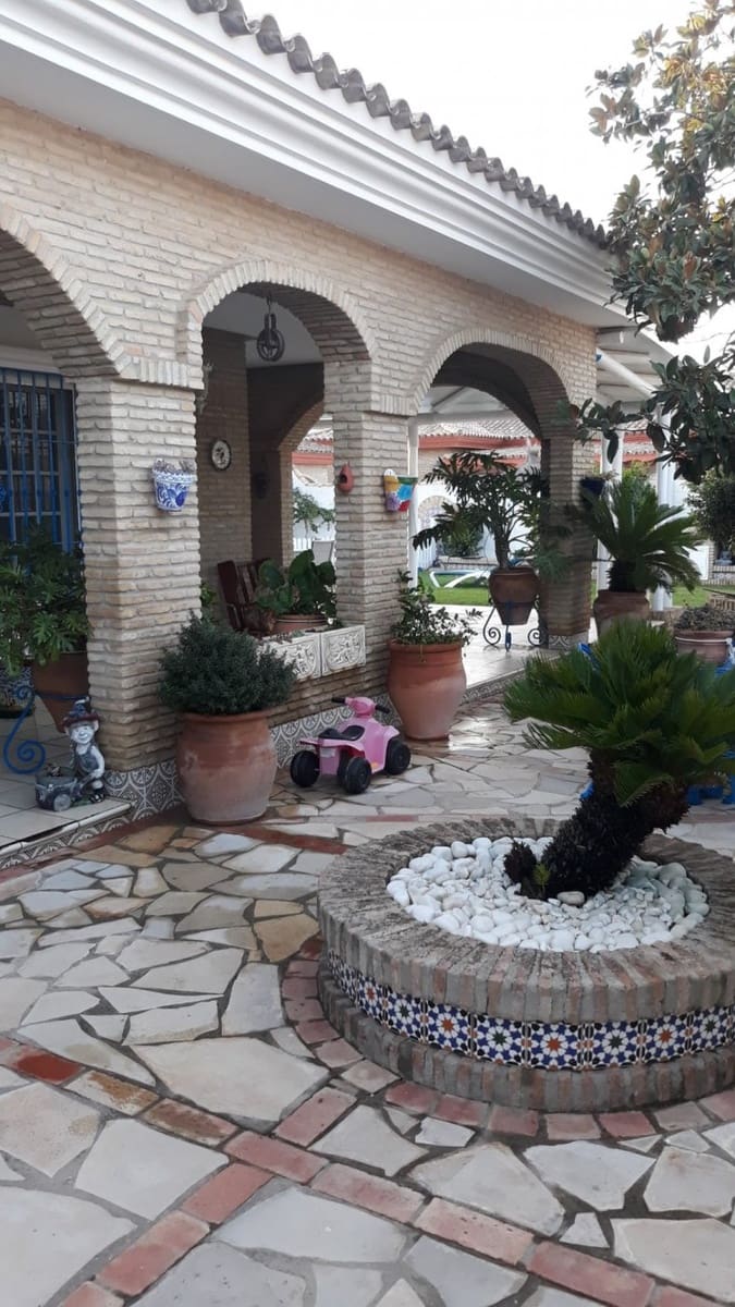 4 sovrum Villa till salu i Chiclana de la Frontera med pool garage - 400 000 € (Ref: 7041133)