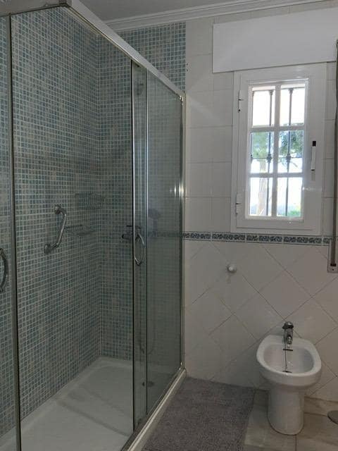 4 bedroom Villa for holiday rental in Chiclana de la Frontera - € 1,800 (Ref: 7406612)