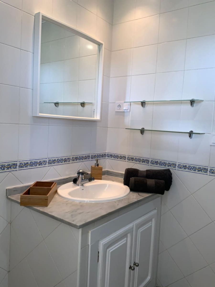 4 bedroom Villa for holiday rental in Chiclana de la Frontera - € 1,800 (Ref: 7406612)