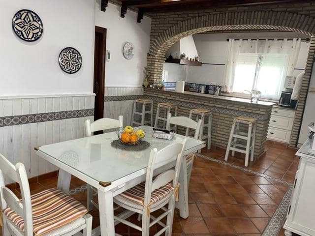 3 chambre Villa/Maison à vendre à Pago del Humo, Chiclana de la Frontera avec piscine - 280 000 € (Ref: 7557337)