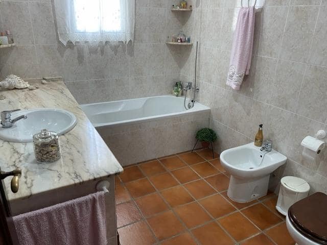 3 soveværelse Villa til salg i Pago del Humo med swimmingpool - € 280.000 (Ref: 7557337)