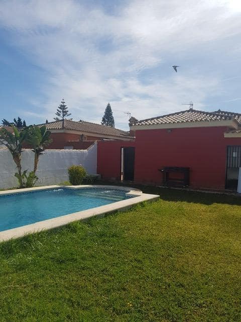 4 sypialnia Willa na kwatery wakacyjne w Chiclana de la Frontera z basenem garażem - 1 600 € (Ref: 7634888)