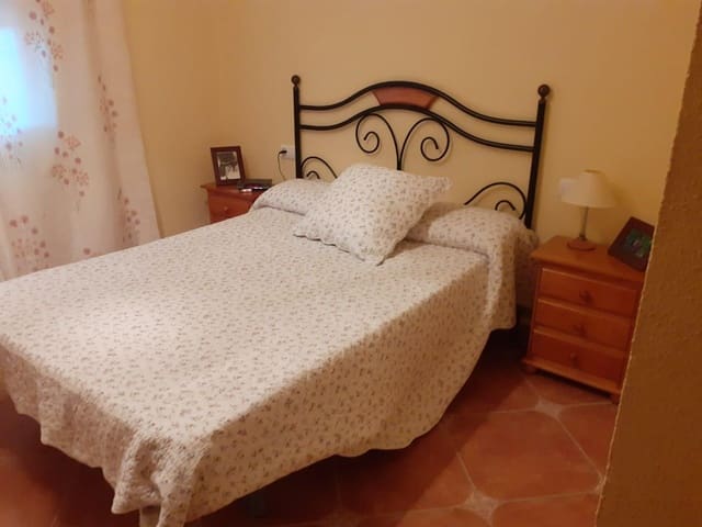 6 bedroom Villa for sale in Chiclana de la Frontera with pool - € 425,000 (Ref: 7672541)