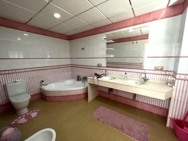 7 chambre Villa/Maison à vendre à Chiclana de la Frontera avec piscine garage - 1 050 000 € (Ref: 7840802)