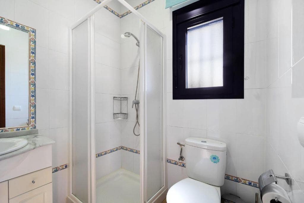 3 chambre Villa/Maison à vendre à Chiclana de la Frontera avec piscine - 299 999 € (Ref: 7852141)