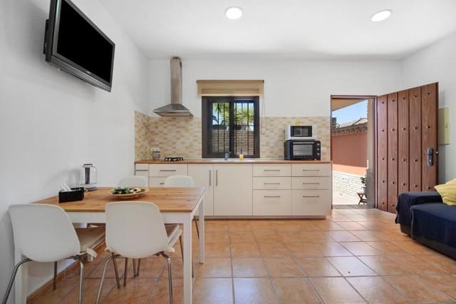 3 chambre Villa/Maison à vendre à Chiclana de la Frontera avec piscine - 299 999 € (Ref: 7852141)