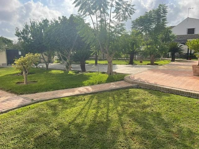 4 sovrum Villa till salu i Chiclana de la Frontera med pool - 420 000 € (Ref: 7852142)