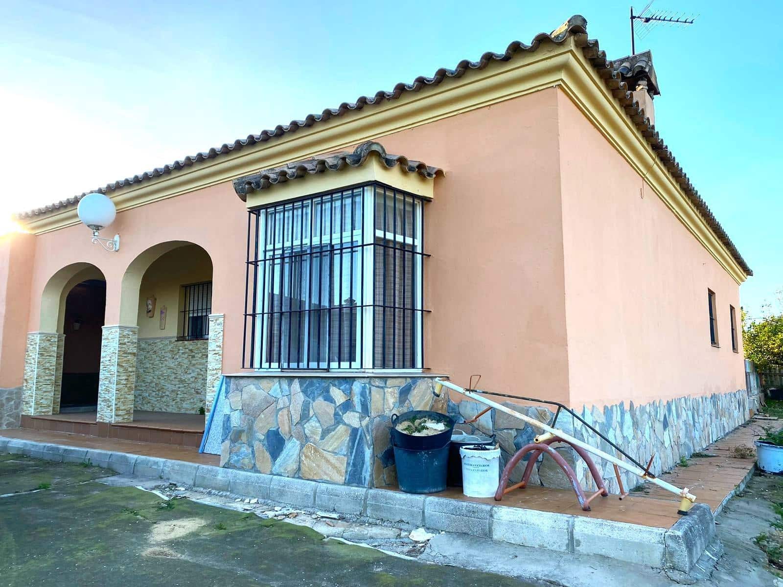 3 chambre Villa/Maison à vendre à Chiclana de la Frontera avec piscine - 240 000 € (Ref: 7984783)