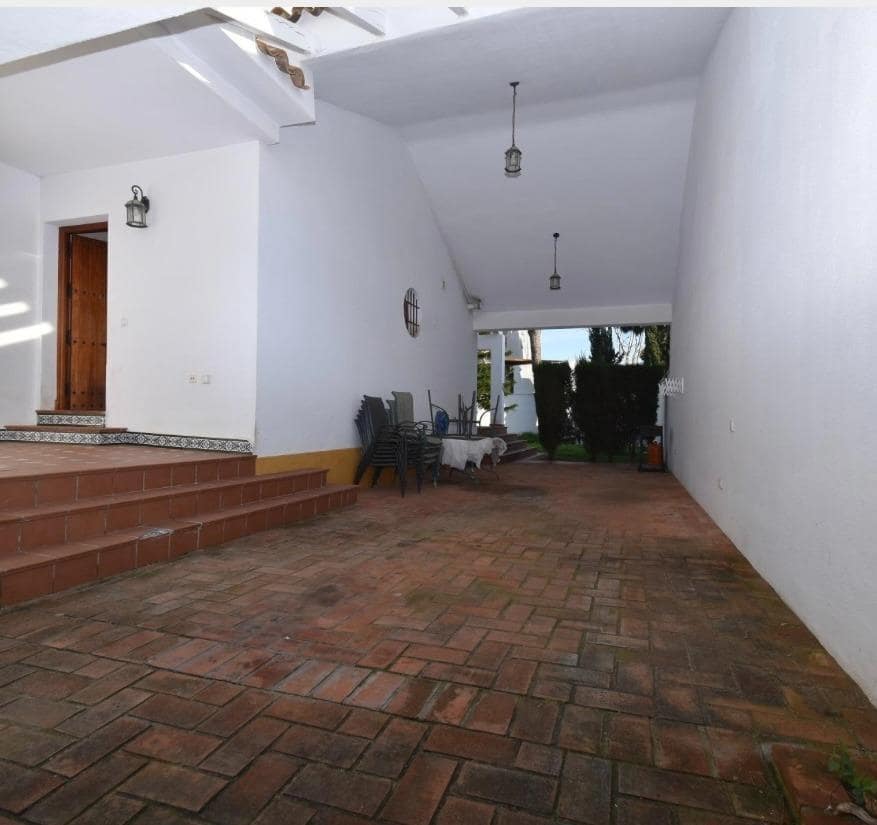 4 soveværelse Villa til salg i La Barrosa - € 725.000 (Ref: 8142898)