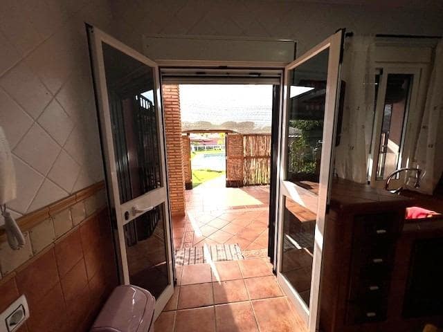 3 chambre Villa/Maison à vendre à Chiclana de la Frontera avec piscine - 420 000 € (Ref: 8318024)