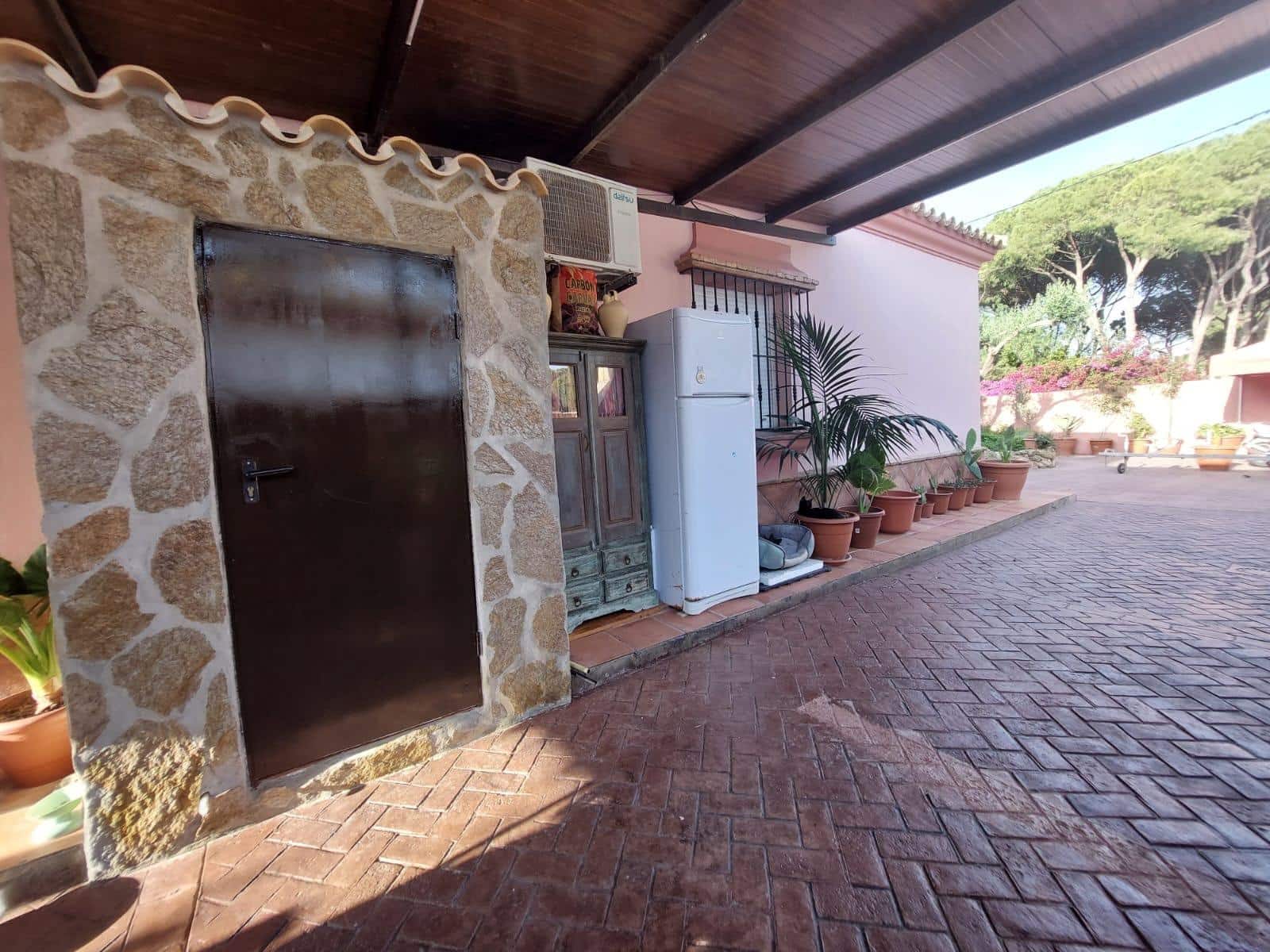 3 chambre Villa/Maison à vendre à Chiclana de la Frontera avec piscine - 420 000 € (Ref: 8318024)