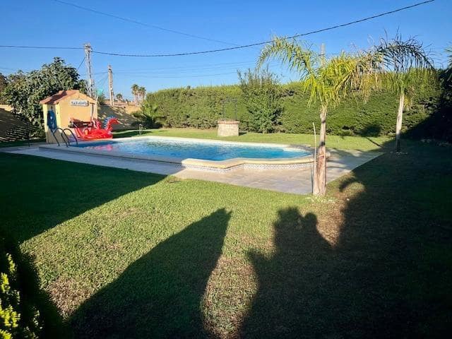2 chambre Villa/Maison à vendre à Chiclana de la Frontera avec piscine - 279 000 € (Ref: 8505845)