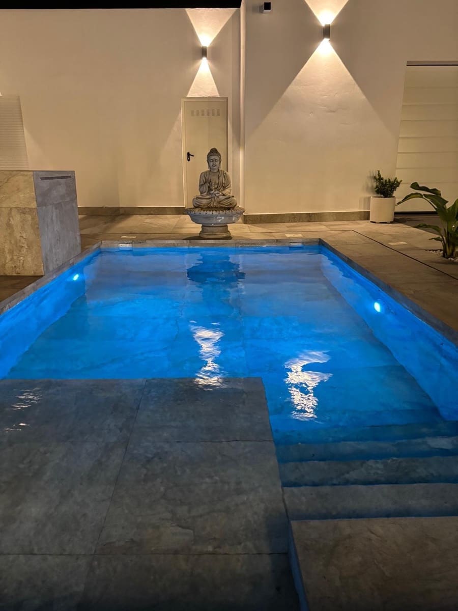 2 chambre Villa/Maison à vendre à Chiclana de la Frontera avec piscine garage - 395 000 € (Ref: 9154275)