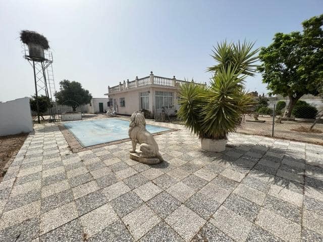 3 sypialnia Willa na sprzedaż w Chiclana de la Frontera z basenem garażem - 165 000 € (Ref: 9208472)