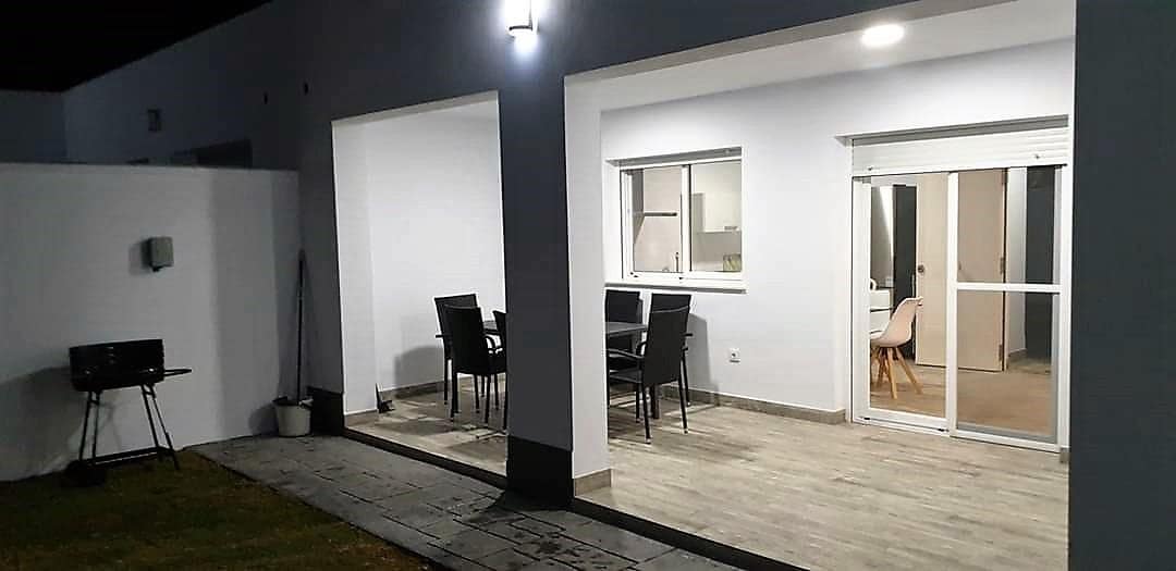 2 soveværelse Rækkehus til salg i Chiclana de la Frontera med swimmingpool - € 260.000 (Ref: 9208473)