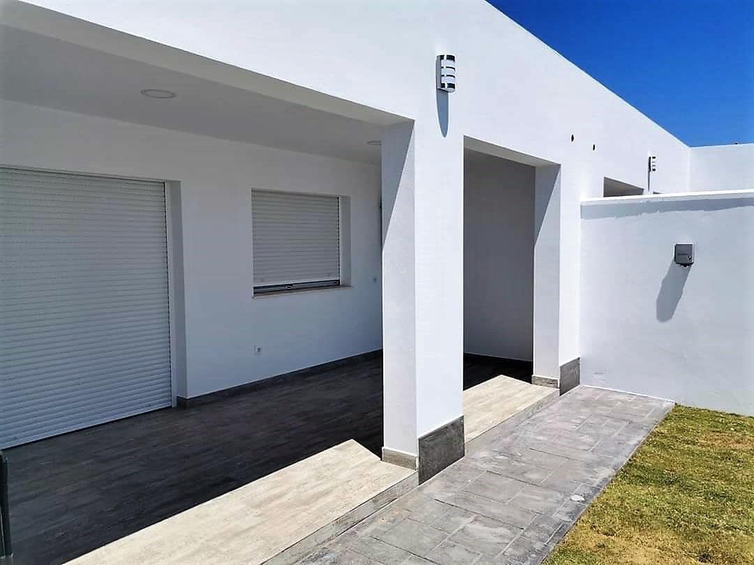2 soveværelse Rækkehus til salg i Chiclana de la Frontera med swimmingpool - € 260.000 (Ref: 9208473)