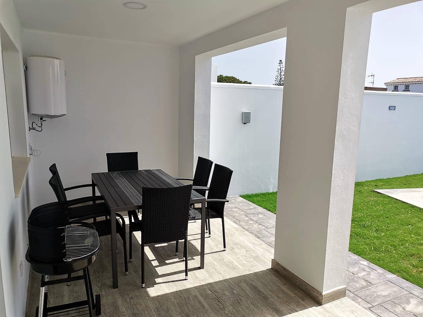 2 soveværelse Rækkehus til salg i Chiclana de la Frontera med swimmingpool - € 260.000 (Ref: 9208473)