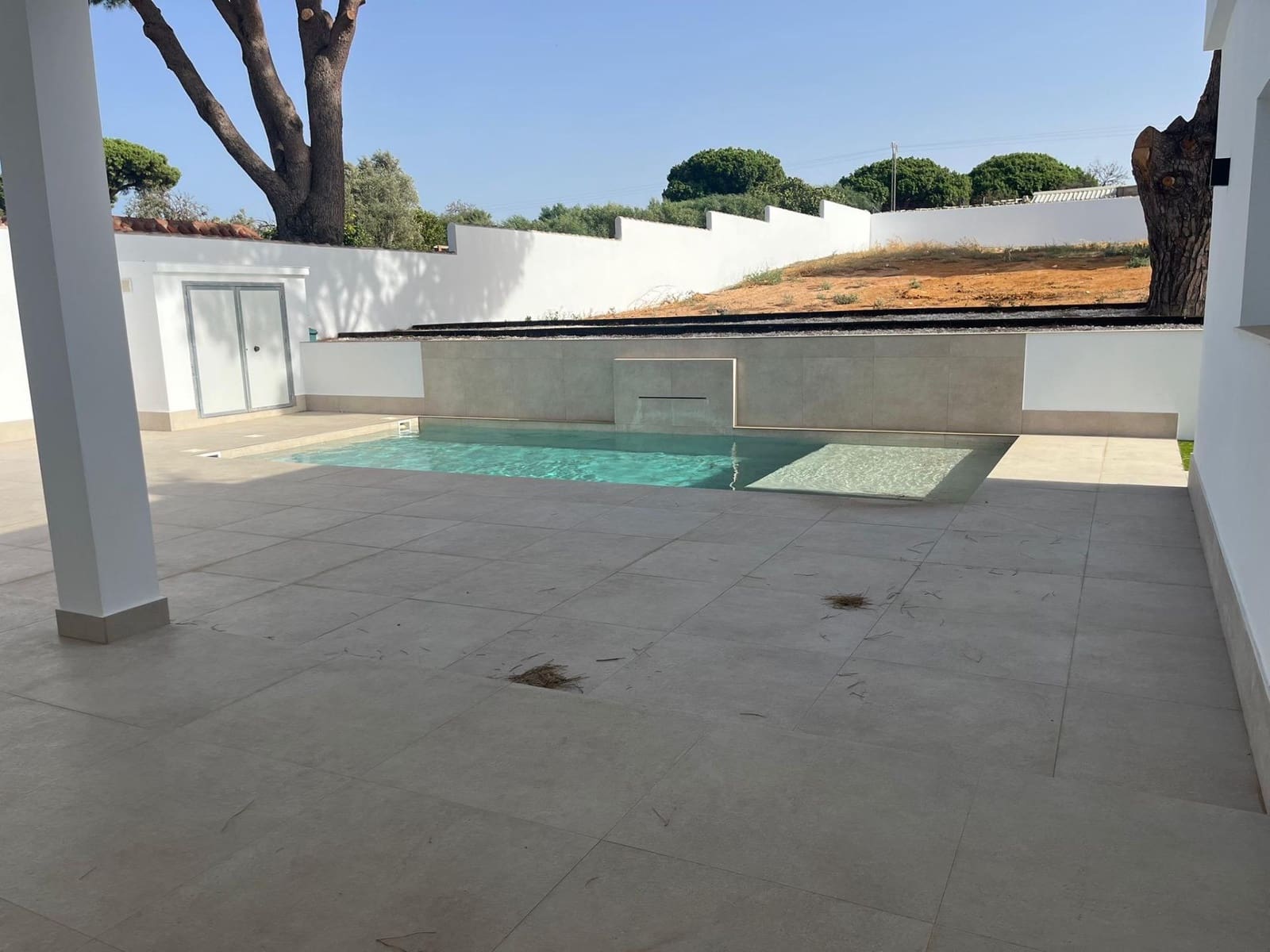 Chalet de 3 habitaciones en Chiclana de la Frontera en venta - 450.000 € (Ref: 9220158)