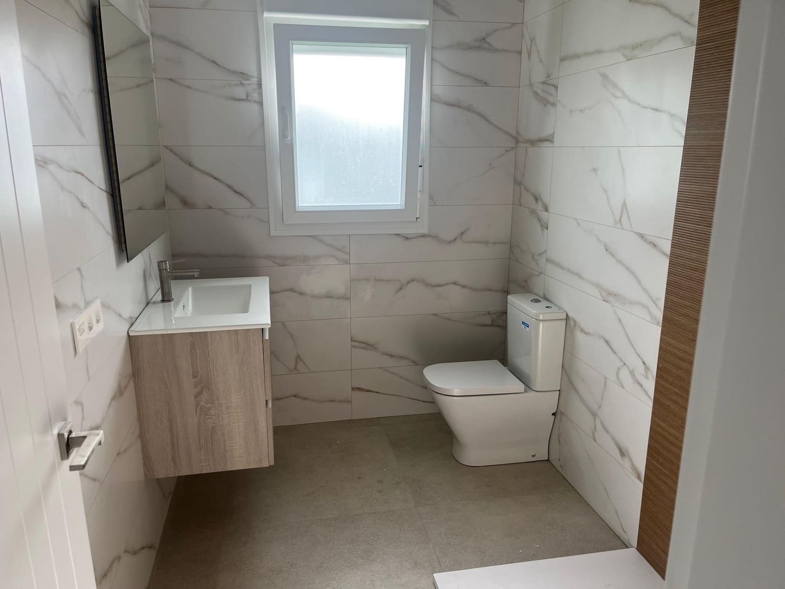 Chalet de 3 habitaciones en Chiclana de la Frontera en venta - 450.000 € (Ref: 9220158)