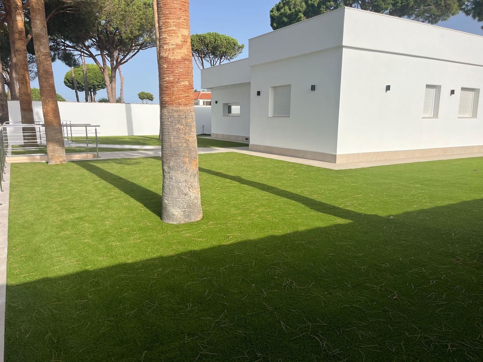 Chalet de 3 habitaciones en Chiclana de la Frontera en venta - 450.000 € (Ref: 9220158)