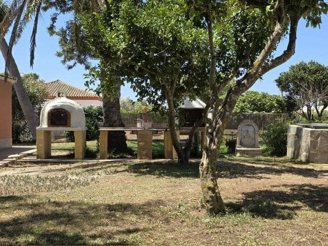 4 chambre Villa/Maison à vendre à Chiclana de la Frontera - 280 000 € (Ref: 9252264)
