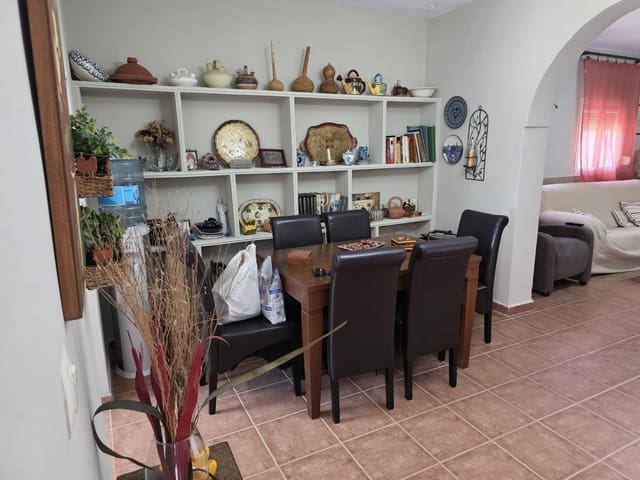 4 chambre Villa/Maison à vendre à Chiclana de la Frontera - 280 000 € (Ref: 9252264)