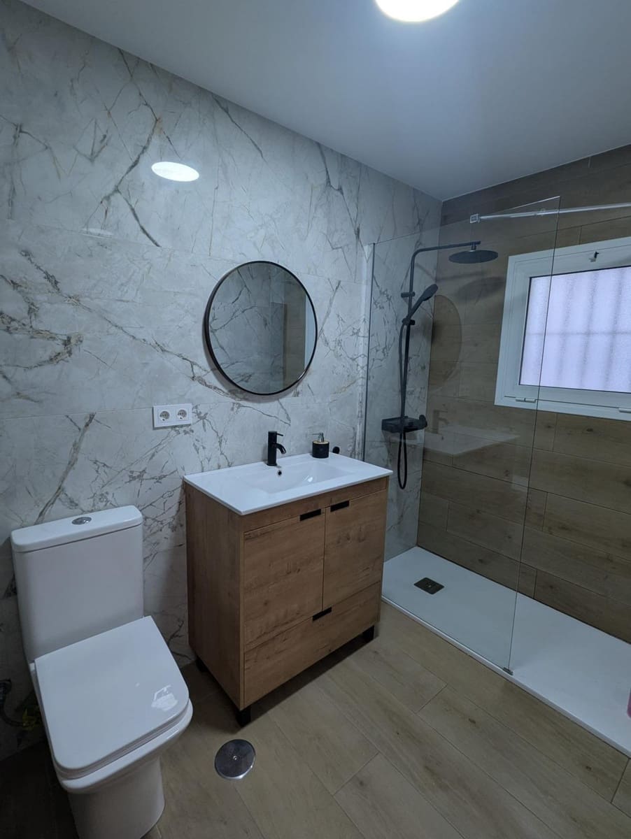 3 chambre Maison de Ville à vendre à Chiclana de la Frontera - 168 000 € (Ref: 9427426)