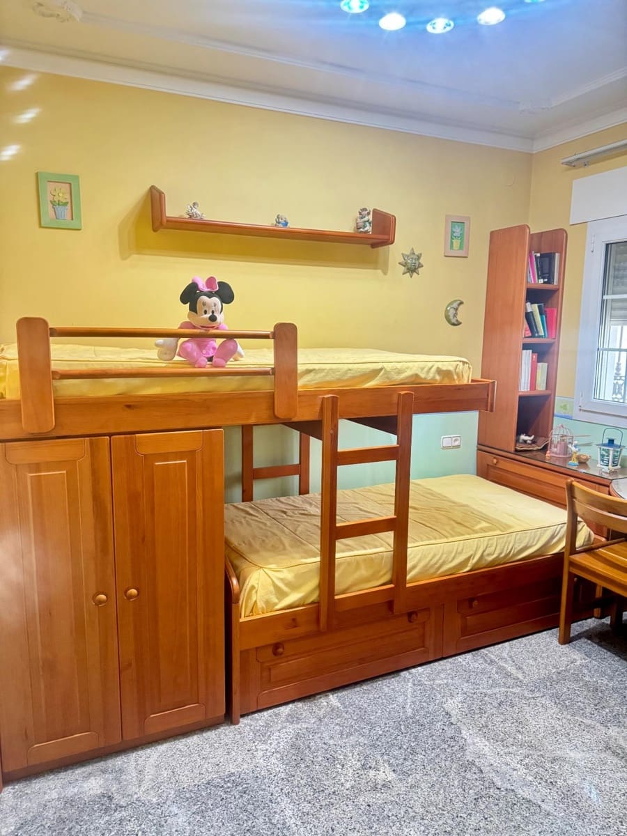 3 bedroom Villa for sale in Chiclana de la Frontera with pool - € 430,000 (Ref: 9446611)