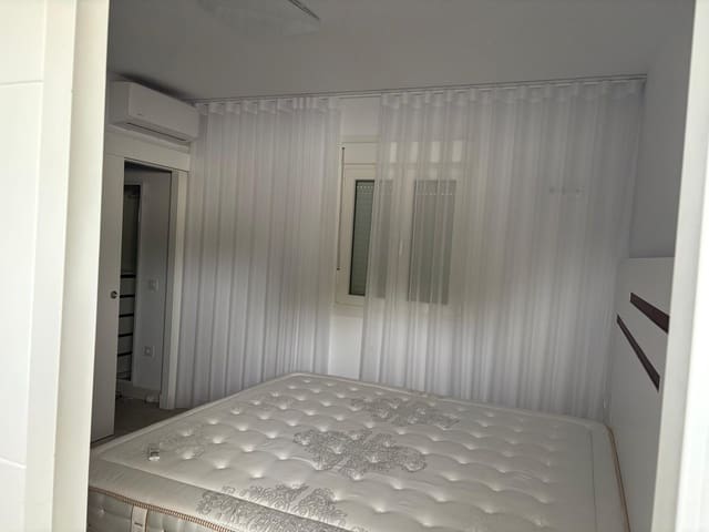 2 soveværelse Villa til salg i Chiclana de la Frontera med swimmingpool - € 220.000 (Ref: 9449596)