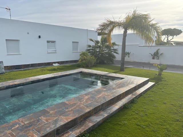 2 soveværelse Villa til salg i Chiclana de la Frontera med swimmingpool - € 220.000 (Ref: 9449596)