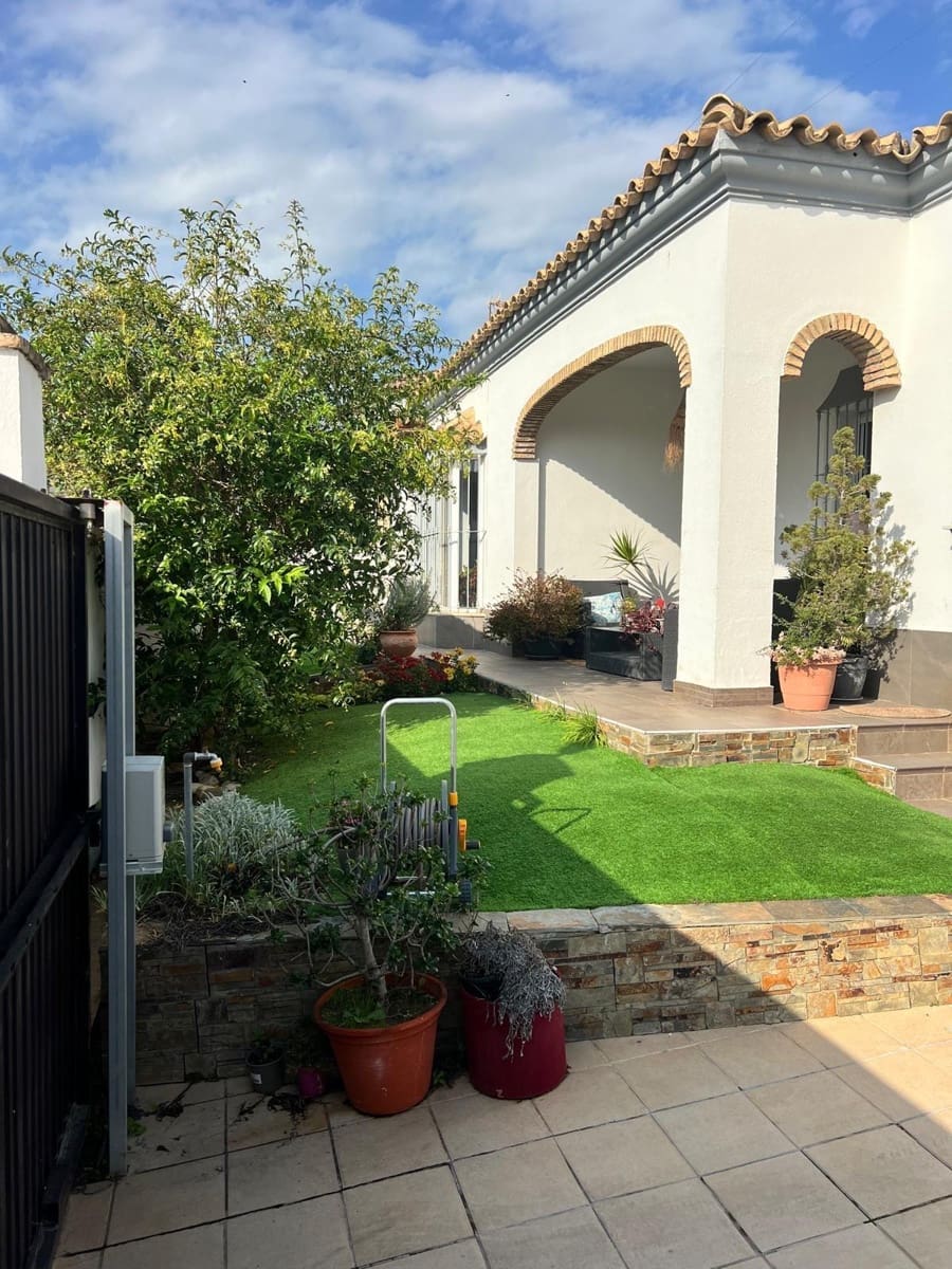 3 sypialnia Willa na sprzedaż w Chiclana de la Frontera z garażem - 362 500 € (Ref: 9483568)