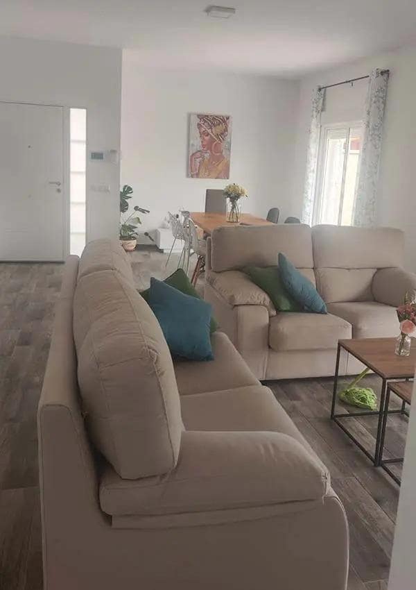 4 bedroom Villa for sale in Chiclana de la Frontera with pool - € 390,000 (Ref: 9504485)