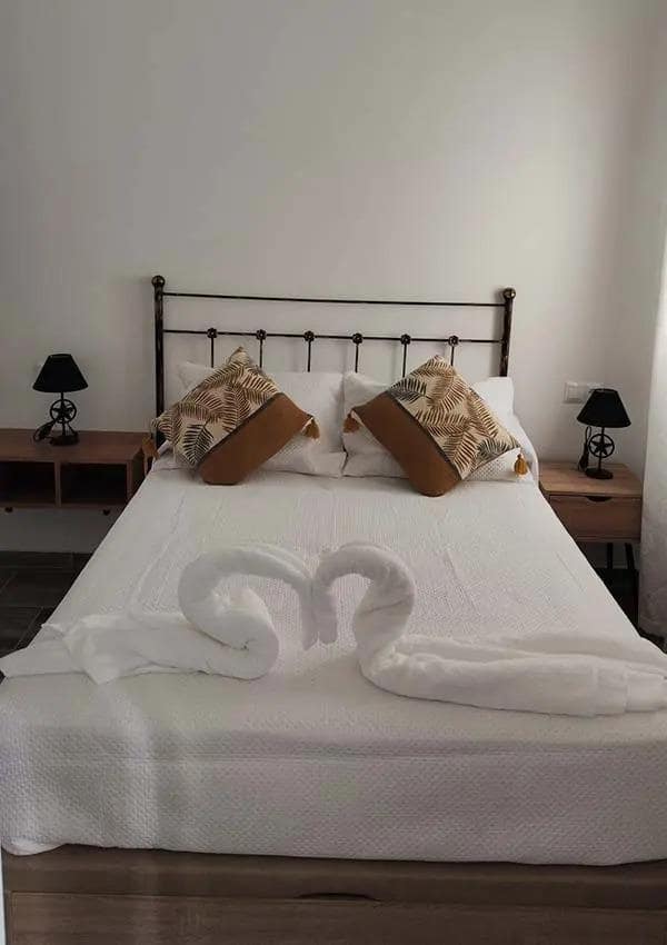 4 bedroom Villa for sale in Chiclana de la Frontera with pool - € 390,000 (Ref: 9504485)