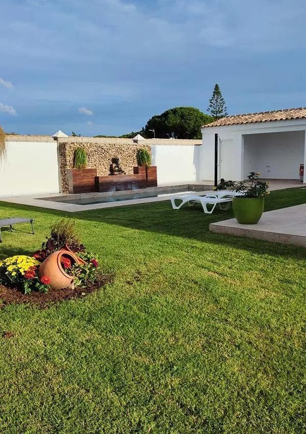 4 bedroom Villa for sale in Chiclana de la Frontera with pool - € 390,000 (Ref: 9504485)