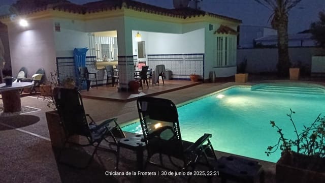 3 chambre Villa/Maison à vendre à Chiclana de la Frontera - 335 000 € (Ref: 9583056)