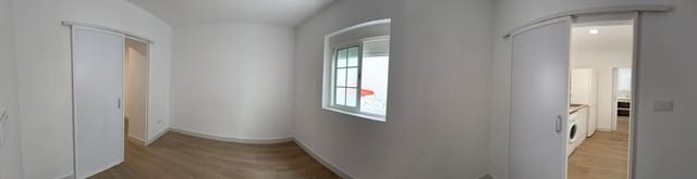 2 bedroom Flat for rent in Cádiz city - € 950 (Ref: 9656270)