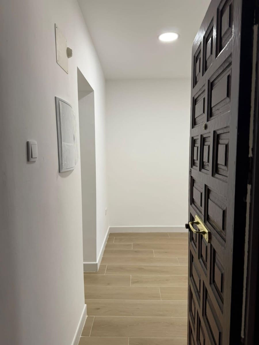 2 camera da letto Appartamento da affittare in Cadice citta - 950 € (Rif: 9656270)