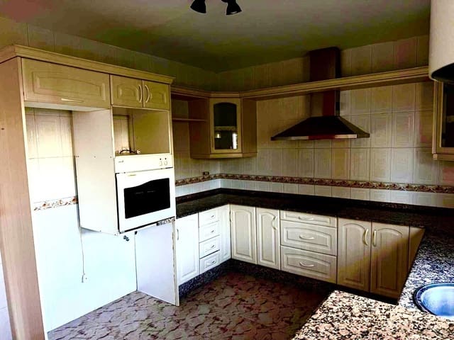 3 sypialnia Willa na sprzedaż w Chiclana de la Frontera z basenem - 255 000 € (Ref: 9770819)