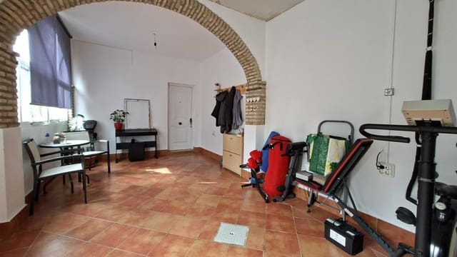 3 bedroom Villa for sale in Chiclana de la Frontera with pool - € 260,000 (Ref: 9770820)