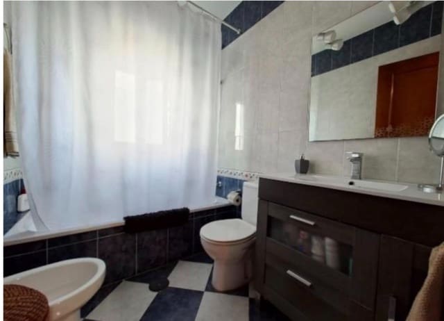 3 slaapkamer Villa te koop in Chiclana de la Frontera met zwembad - € 380.000 (Ref: 9770821)