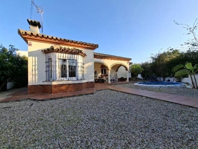 3 slaapkamer Villa te koop in Chiclana de la Frontera met zwembad - € 380.000 (Ref: 9770821)
