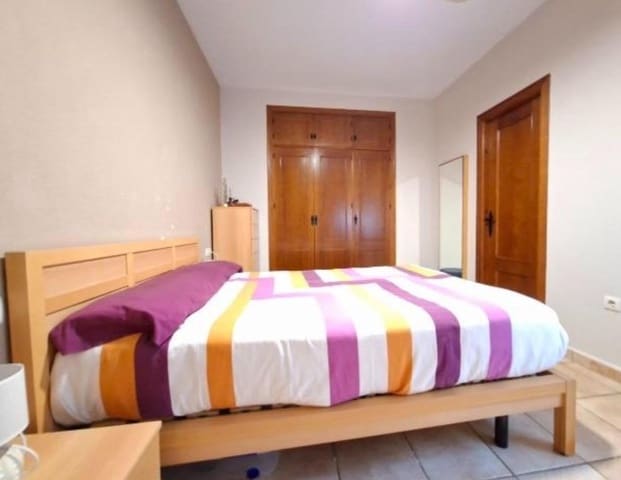 3 slaapkamer Villa te koop in Chiclana de la Frontera met zwembad - € 380.000 (Ref: 9770821)