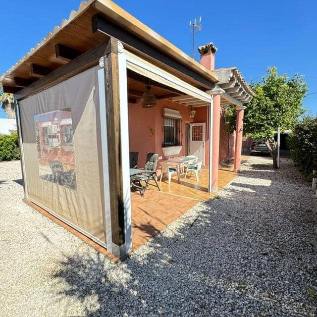 4 sypialnia Willa na sprzedaż w Chiclana de la Frontera z basenem - 325 000 € (Ref: 9778339)