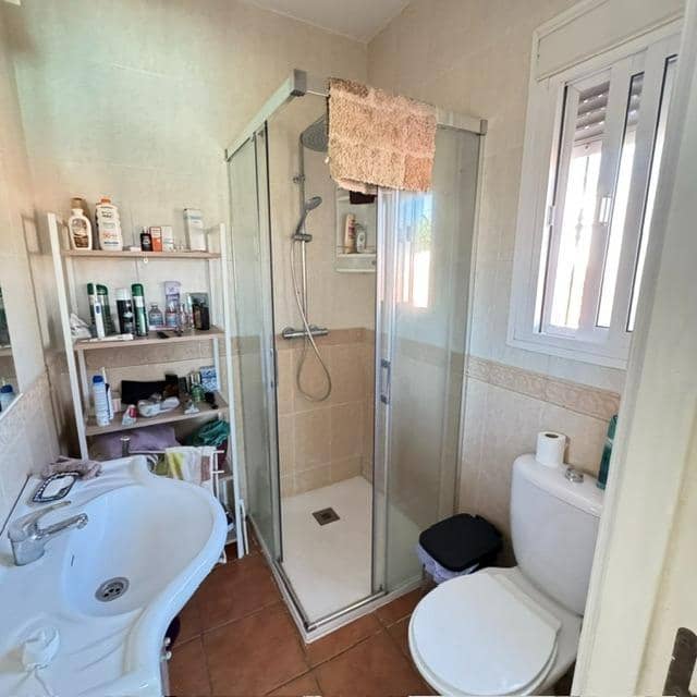 4 sypialnia Willa na sprzedaż w Chiclana de la Frontera z basenem - 325 000 € (Ref: 9778339)