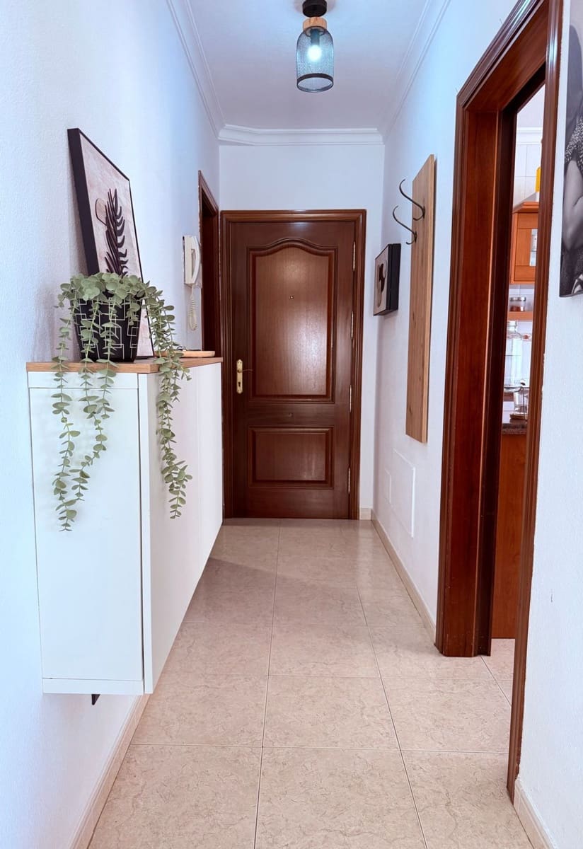 3 bedroom Apartment for sale in Telde with garage - € 290,000 (Ref: 10008164)
